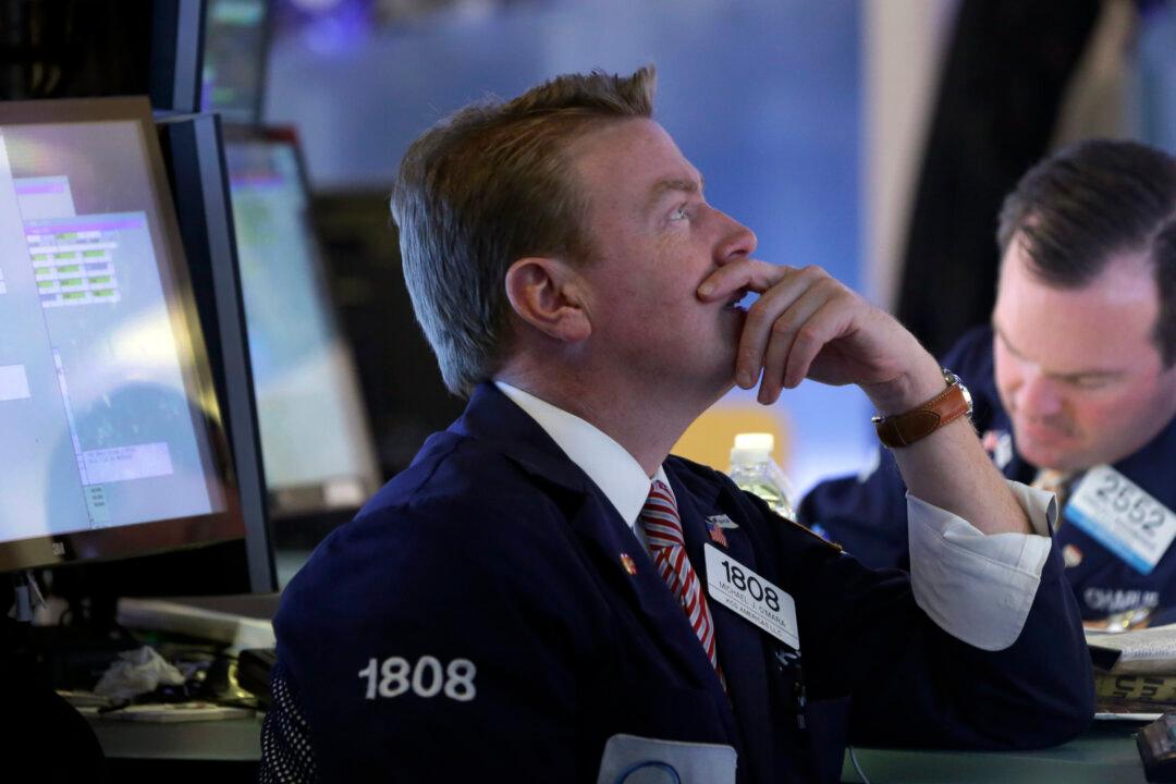 Big Gain in Visa Drives Dow Jones Average Higher