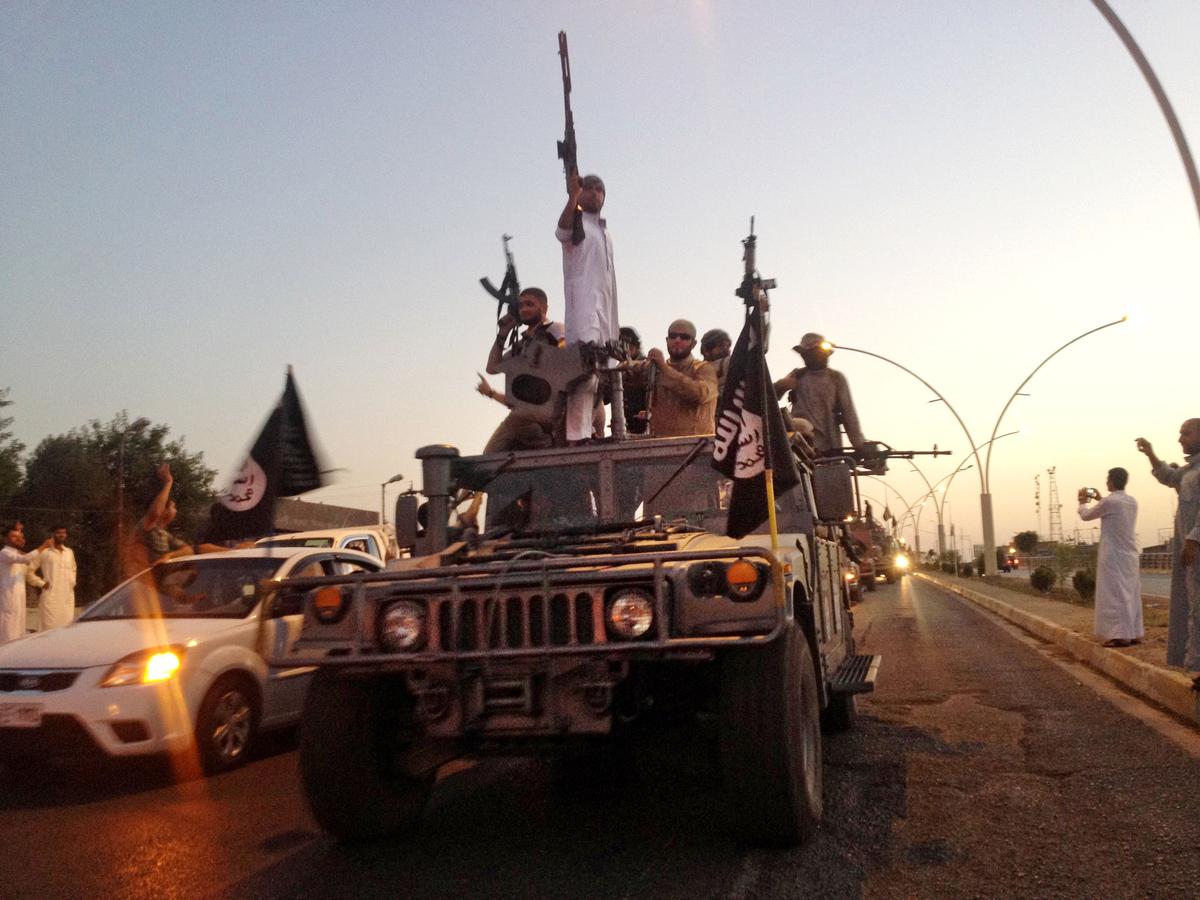 ISIS Extremists Execute 50 Men, Women in Iraq