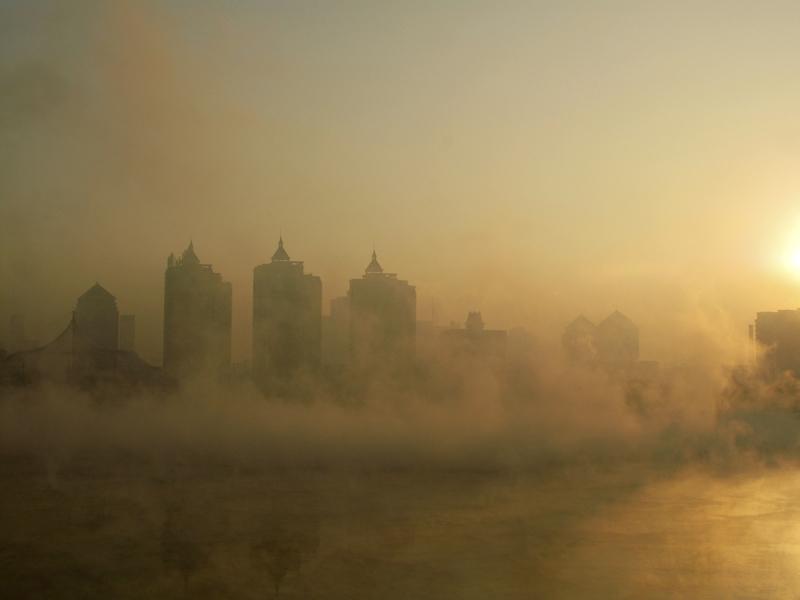 In Sign of Slowing Economy, China’s Underwriting Industry Takes a Hit