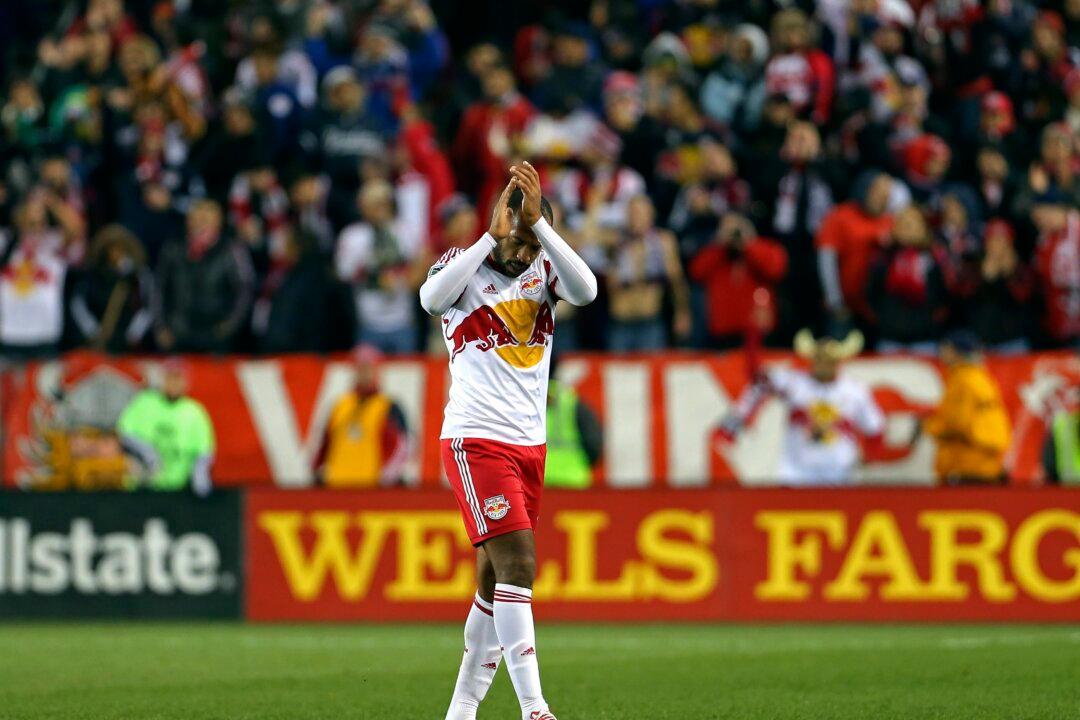 Thierry Henry Leads New York Red Bulls Past DC United in MLS Playoffs