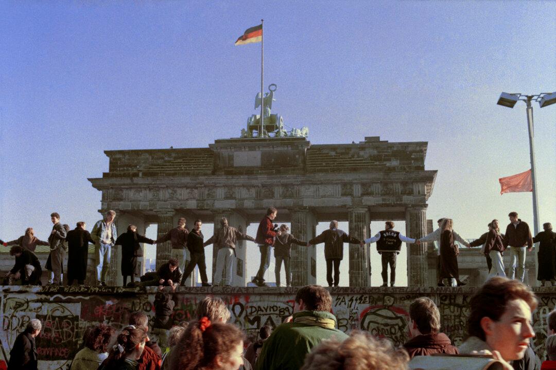 Berlin Wall: 25 Years After Its Fall, Germany Is a Curious Mix of Success and Struggle