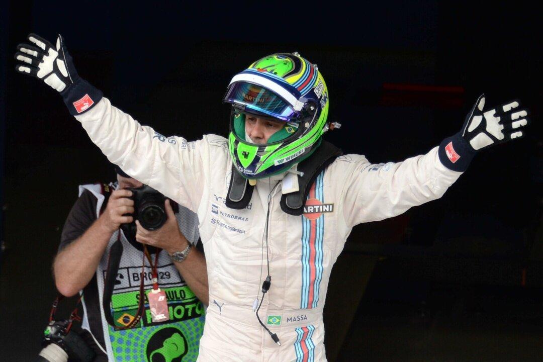 Mercedes’ Nico Rosberg Wins Formula One Brazilian Grand Prix, Keeps Championship Hopes Alive