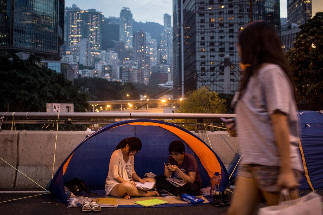 Umbrella Movement Student Refused Entry to Mainland China