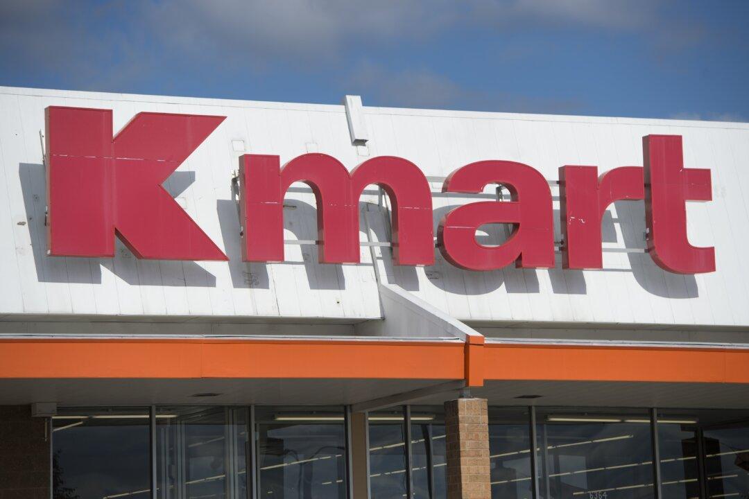 Kmart, Sears to Close One-Third of Stores, 96 Locations to Now Shutter: Reports
