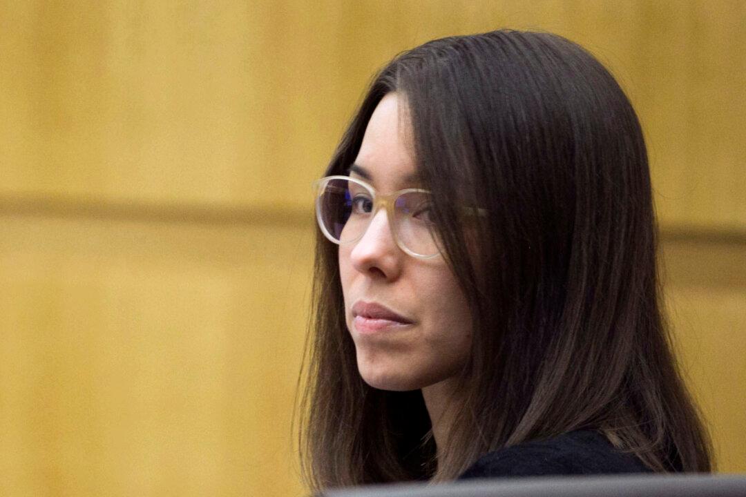 Arizona Court Agrees to Look at Jodi Arias Case, Conviction Could Be Overturned
