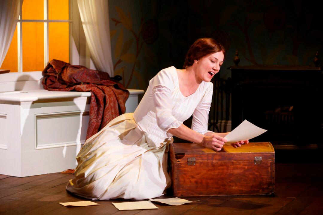 Theater Review: ‘The Belle of Amherst’