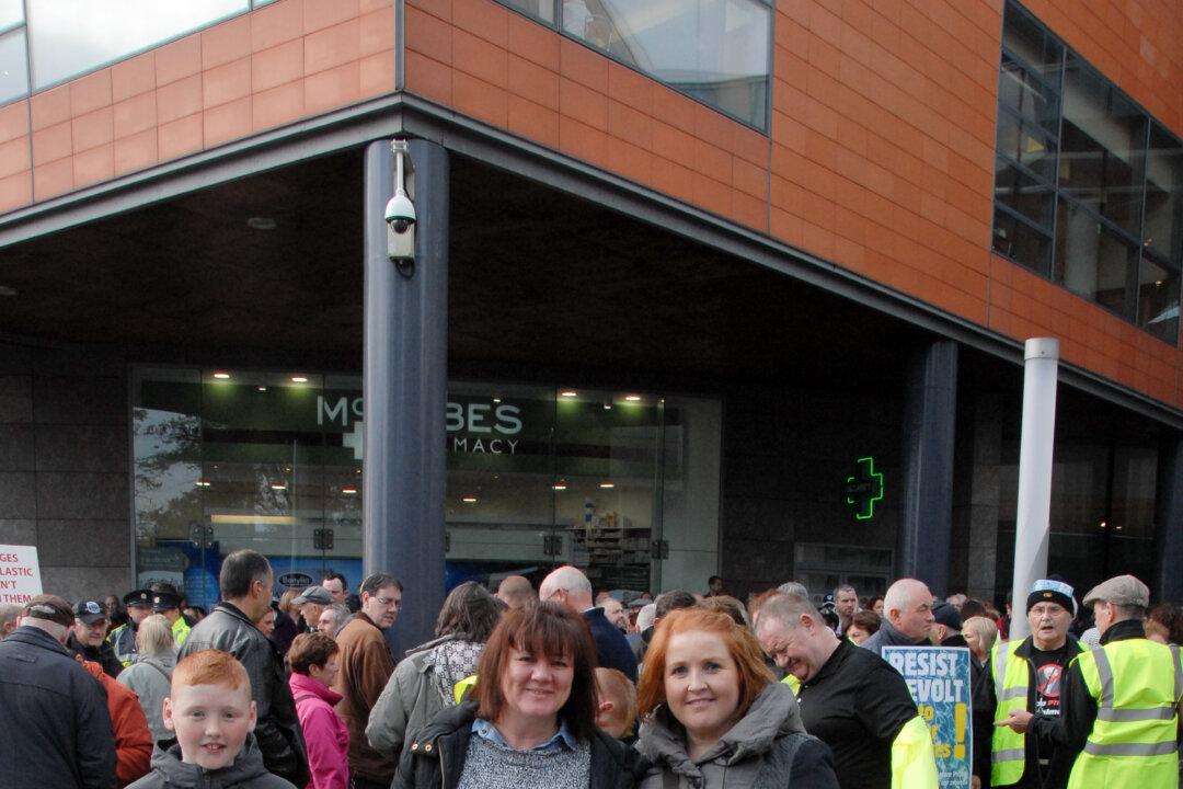 Thousands Protest to Repeal ‘Unworkable’ Water Tax