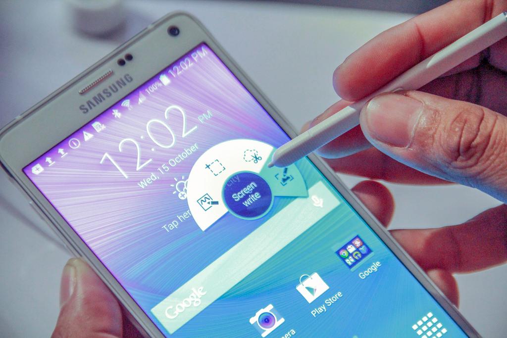Bigger Is so Much Better With Samsung Galaxy Note 4 - Review
