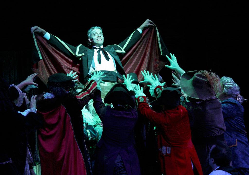 A Haunted Operetta: Gilbert & Sullivan’s ‘Ruddigore’