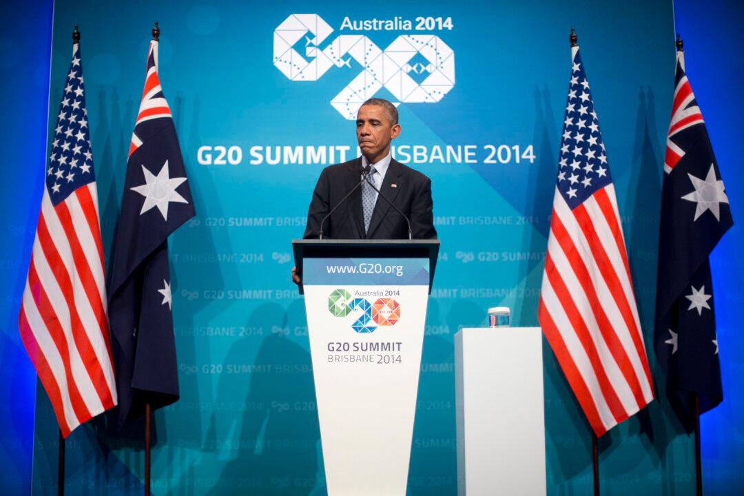 Obama Accuses Putin of Not Living up to Ceasefire