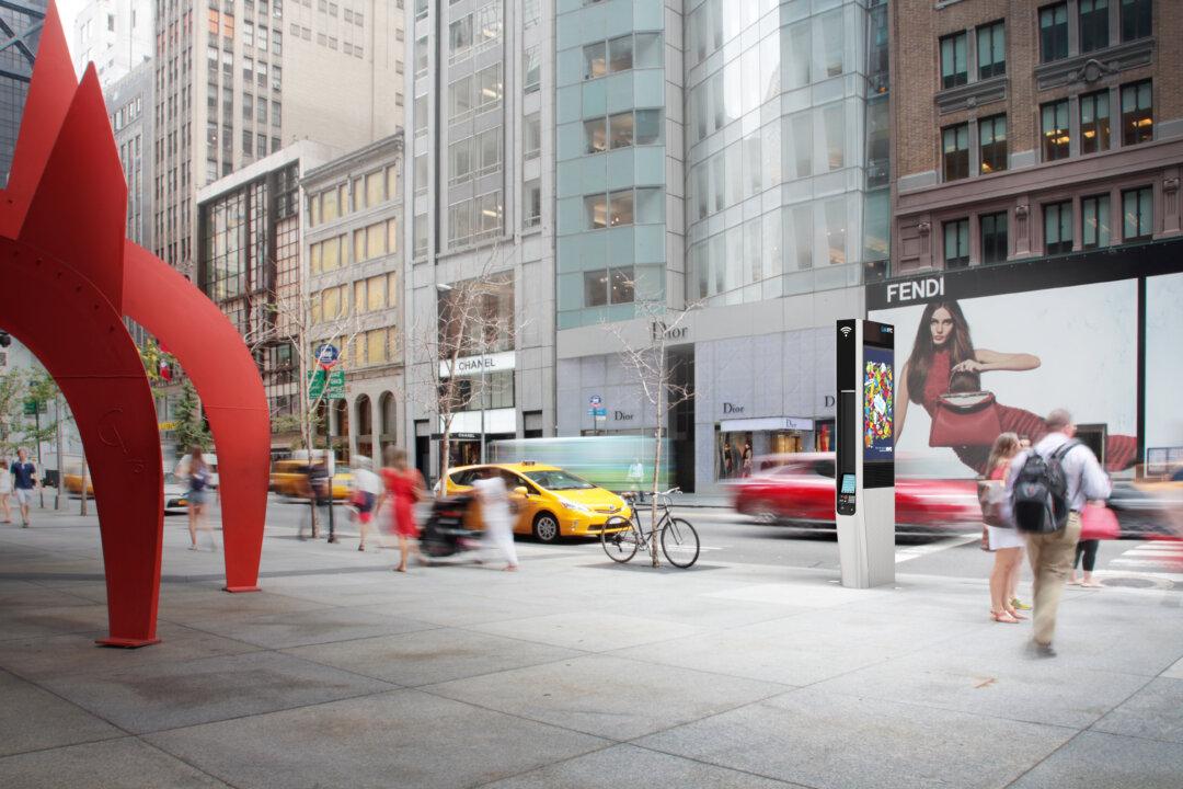 New Payphone-Wi-Fi Plan Favors Manhattan Over Other Boroughs, Officials Say