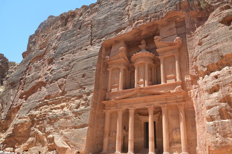 The Wonder That Is Petra, and the Best Time to See the Treasury