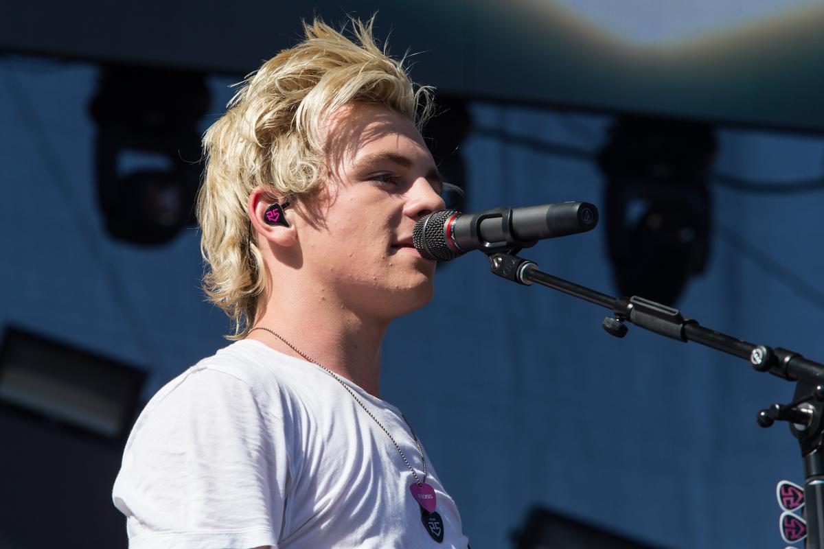 Ross Lynch, Julianne Hough’s Cousin, Might Join Dancing With the Stars: Report