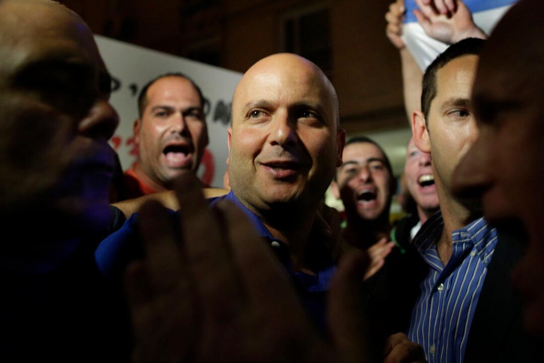 Israeli Mayor’s Ban on Arab Workers Ignites Uproar