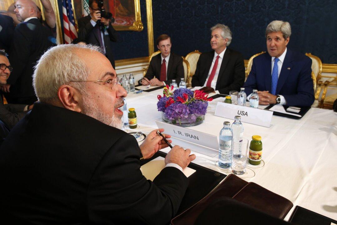 Iran FM Mulls Tehran Consultations as Deal Deadline Nears