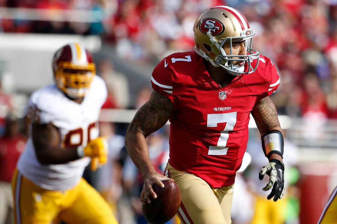 Colin Kaepernick Explains Why He Sat During National Anthem