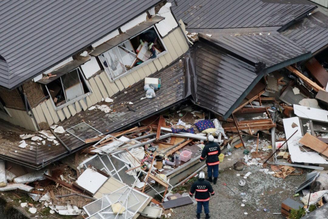 Earthquake in Japan Magnitude 6.7: Homes Destroyed, Dozens Injured (+Video)