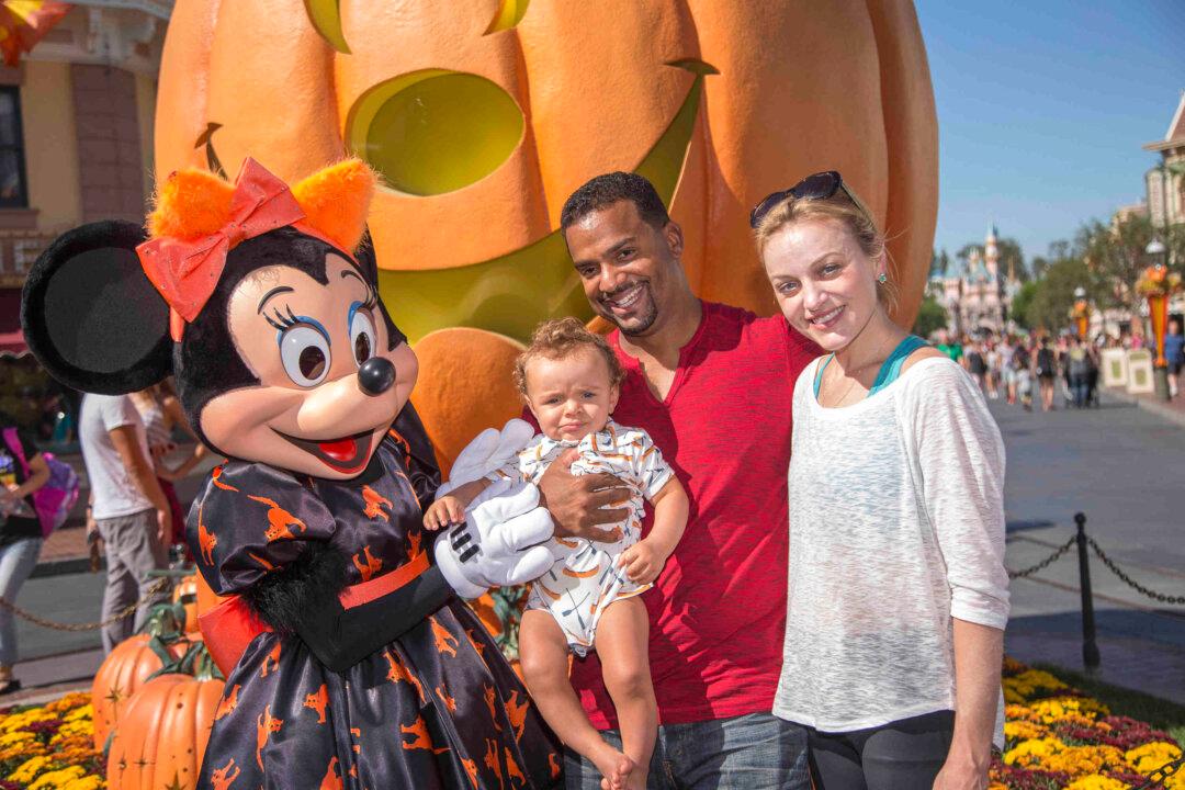 Alfonso Ribeiro, Dancing With the Stars Finalist: Age, Wife, Son, Net Worth (+Pictures)