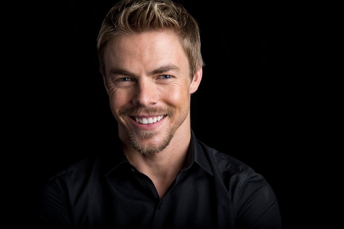 Derek Hough: Age, Girlfriend, Facts, Net Worth (+Twitter, Instagram Photos)