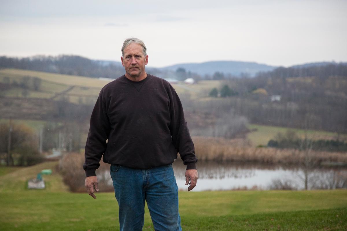 Struggling Farmers Say Fracking Can Help to Save Their Farms