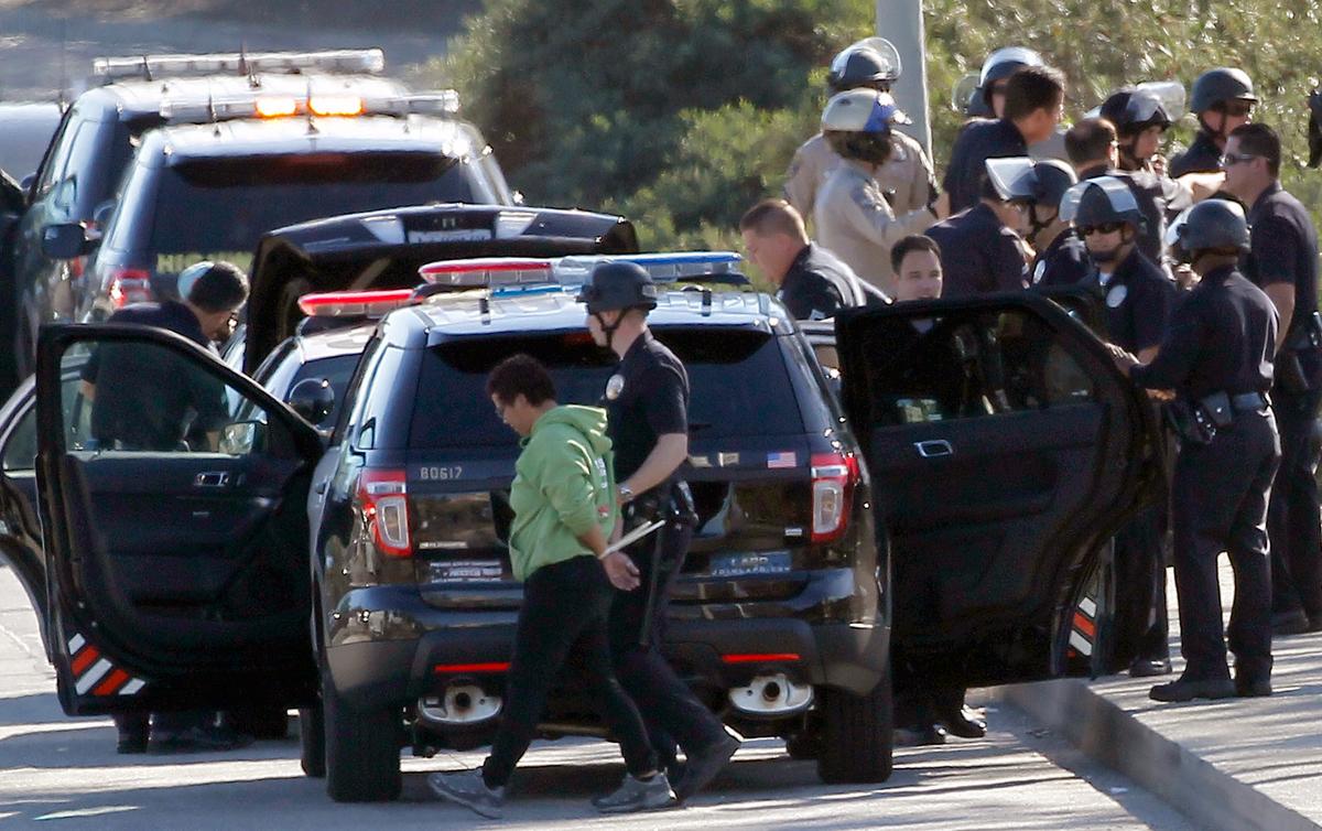 LA ‘Ferguson’ Protesters Block Freeways, Nearly 200 Arrested