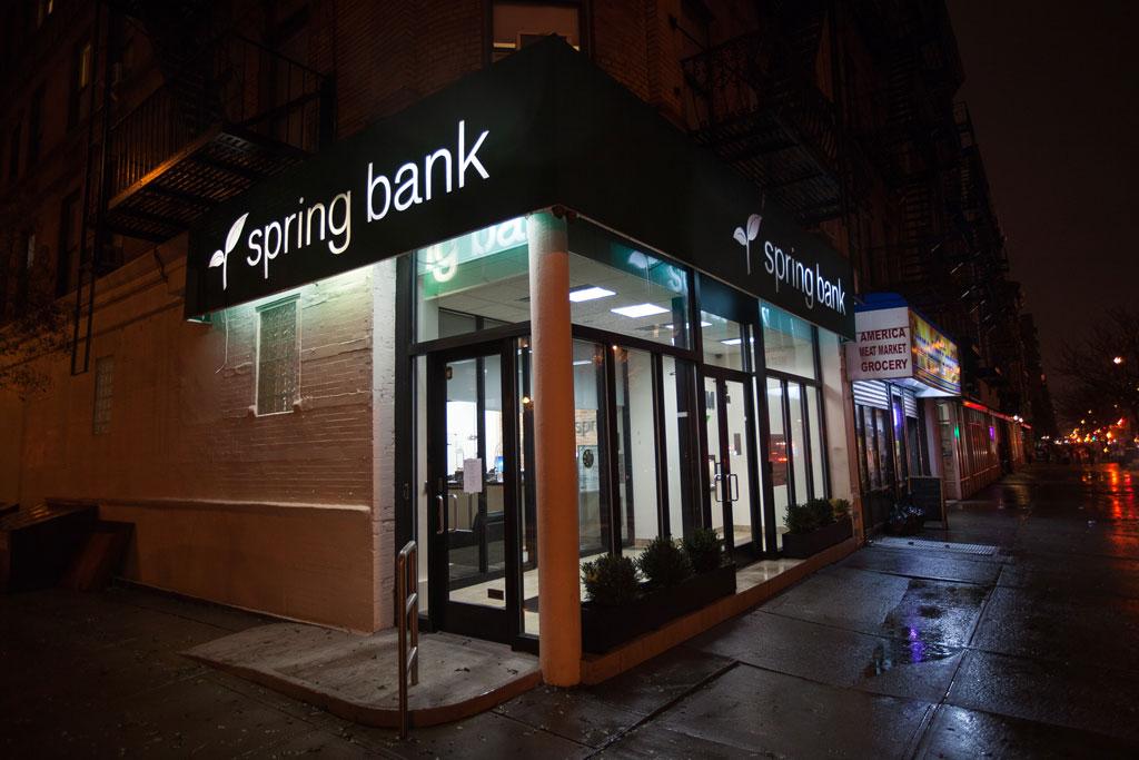NY Bank Offers Throw Financial Lifeline to the Needy