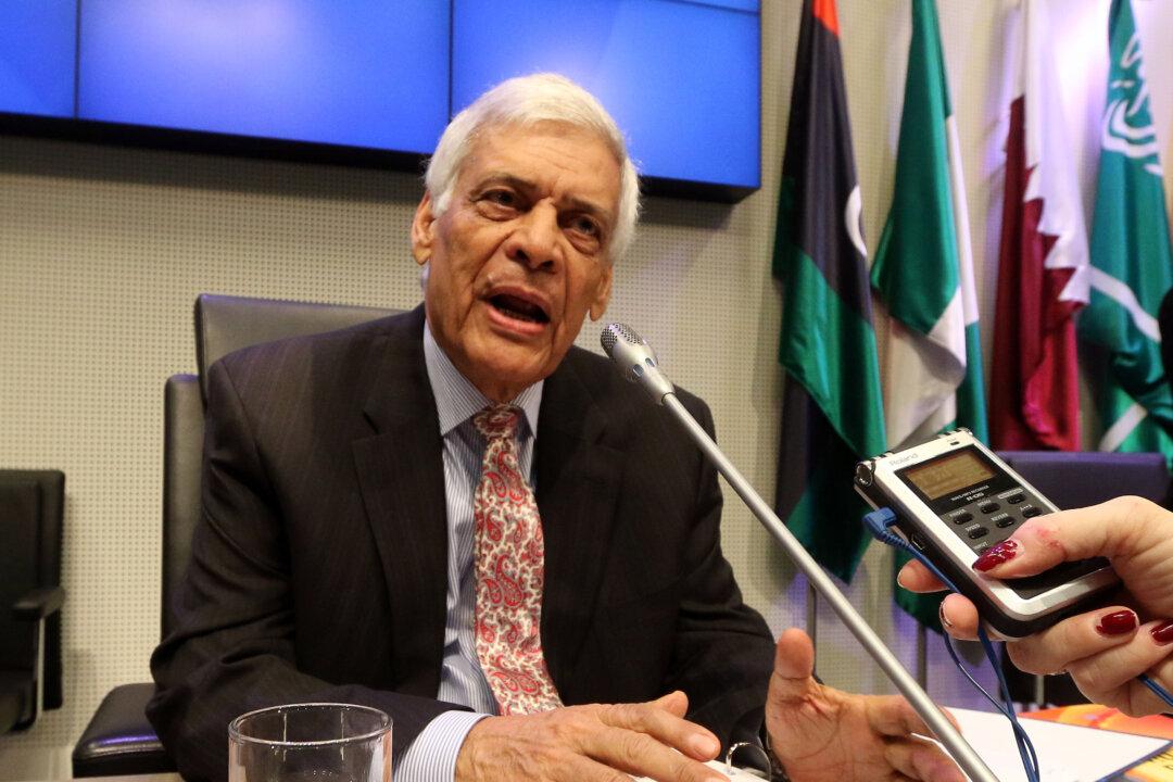 OPEC Unity Tested by Low Prices, Oil Glut