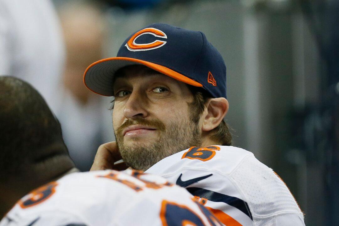 Bears Bunch Jay Cutler; Jimmy Clausen to Start in Week 16