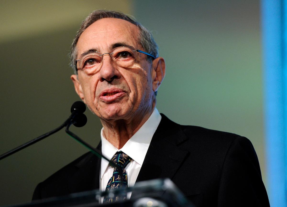 Mario Cuomo, Former New York Governor, Dead at 82 (+Photos)