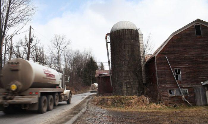 As NY Turns to Fracking, Farmers Cash In