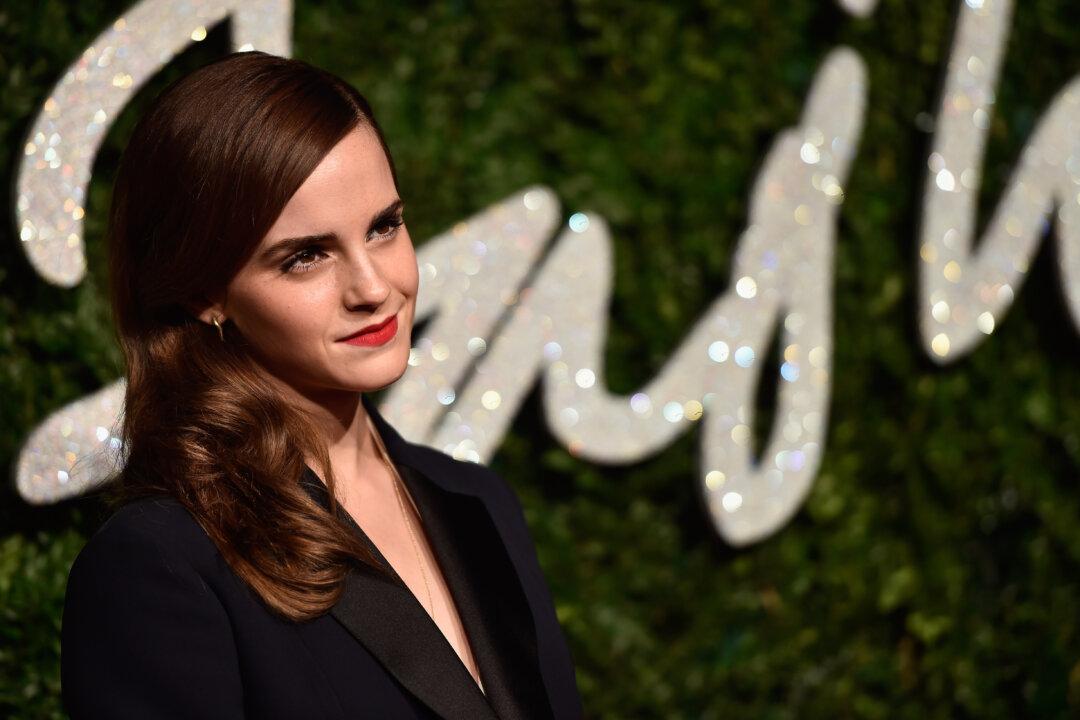 Emma Watson Gets Challenged to Spend a Week in a French Migrant Camp