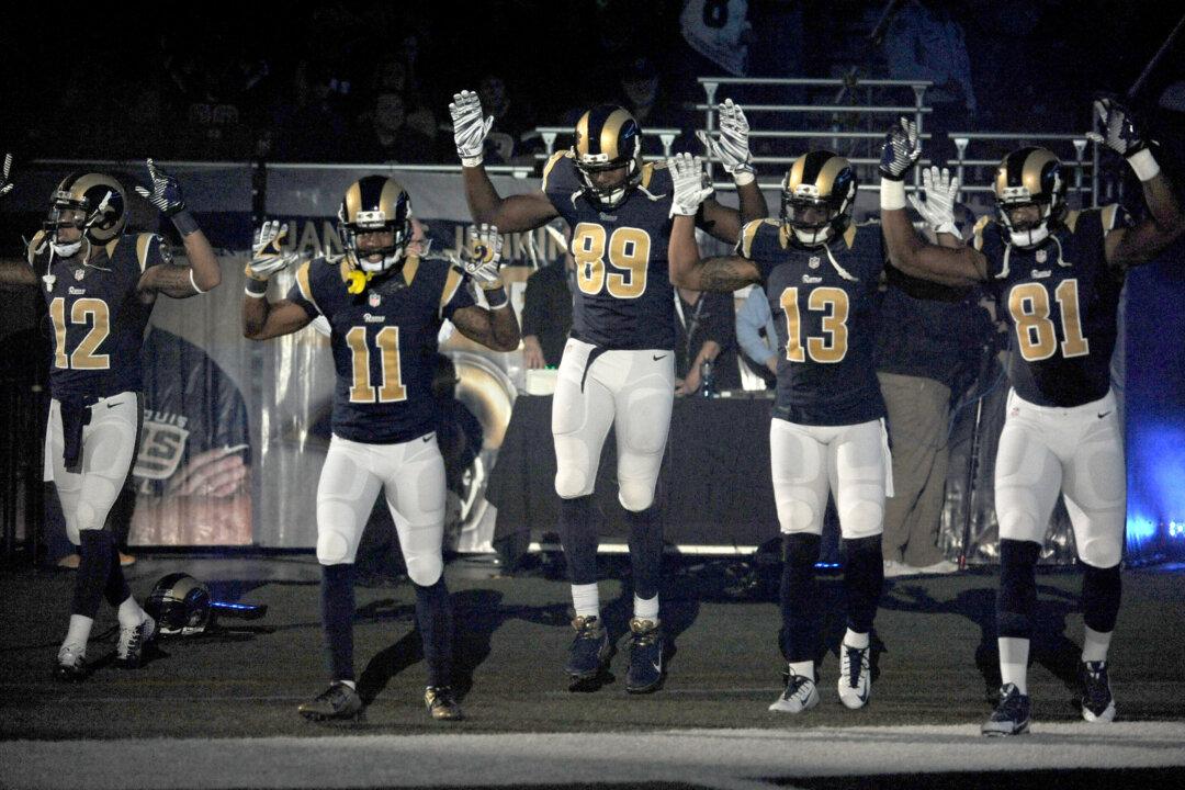 St. Louis Rams Players Show ‘Hands Up’ Protest Before Game, Draws Criticism