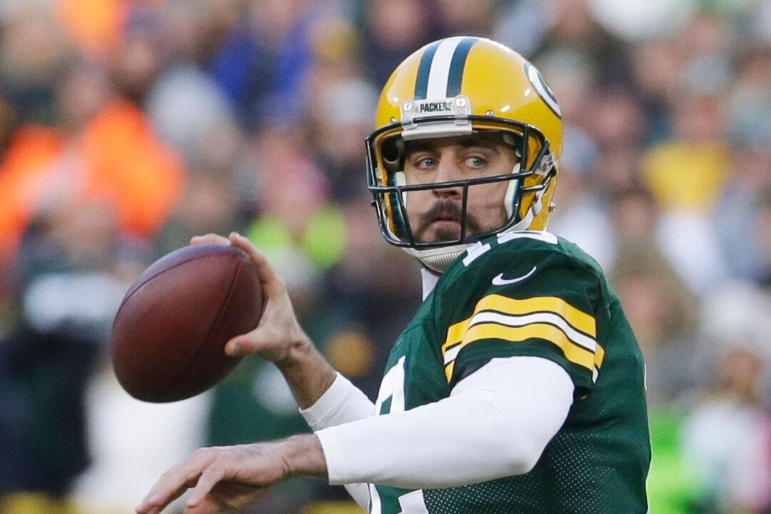 Green Bay Packers News, Rumors: Aaron Rodgers, Clay Matthews, Julius Peppers, Jordy Nelson