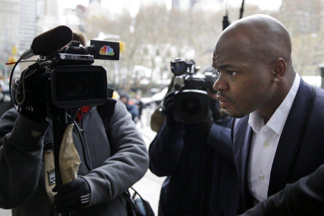 Adrian Peterson Doesn’t Testify at Hearing