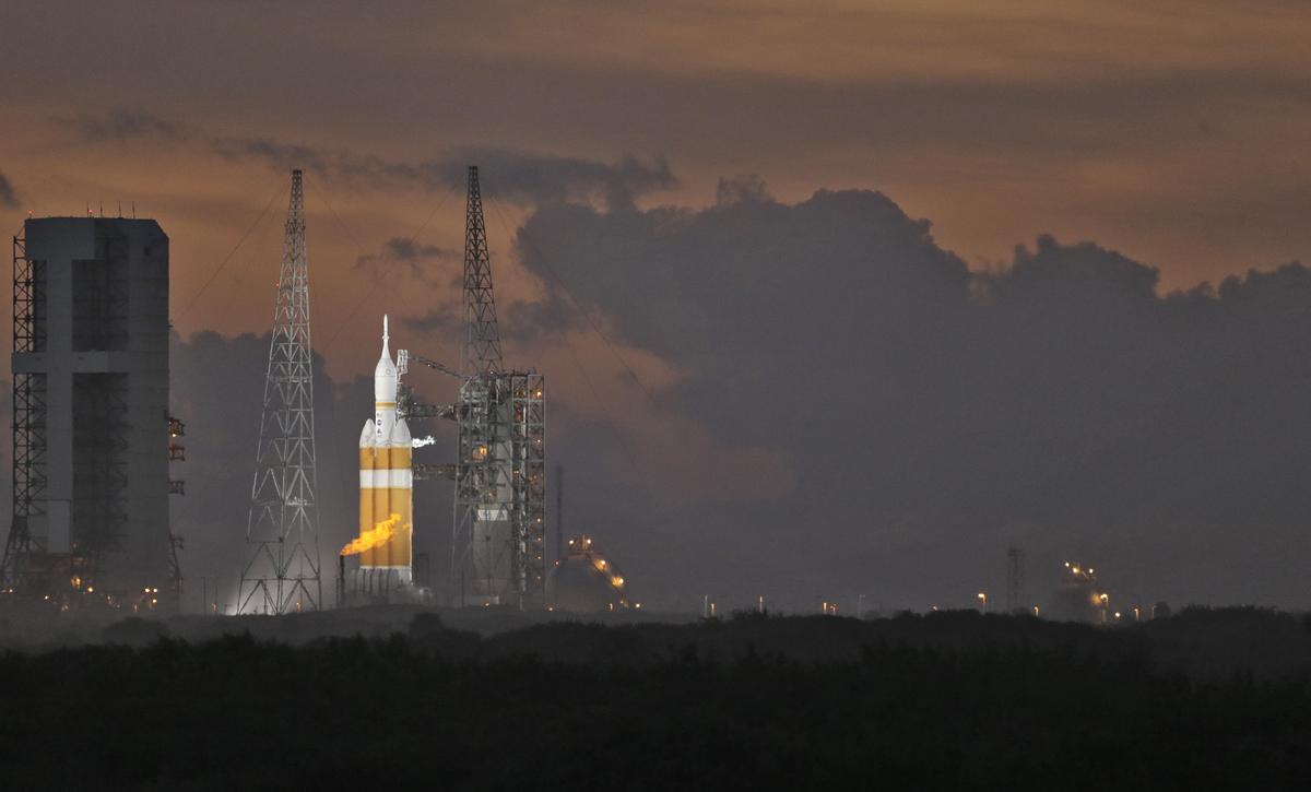 NASA Postpones Inaugural Orion Launch Due to Weather