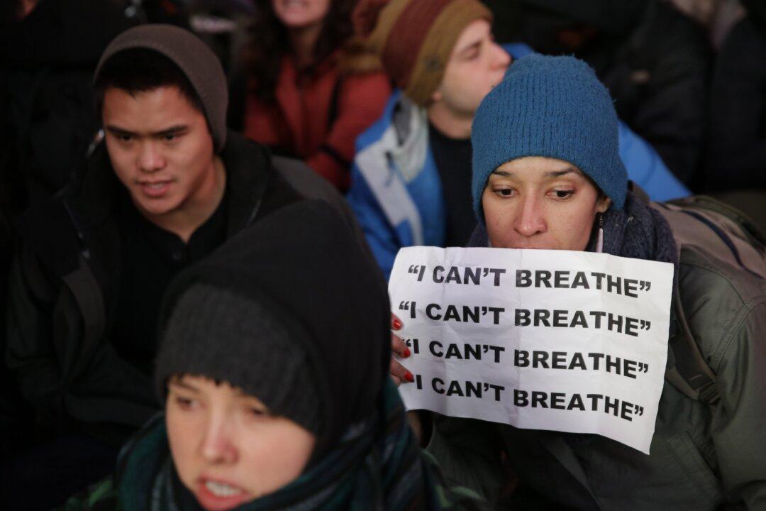 Eric Garner Decision Fuels Protests Across New York (Live Blog)