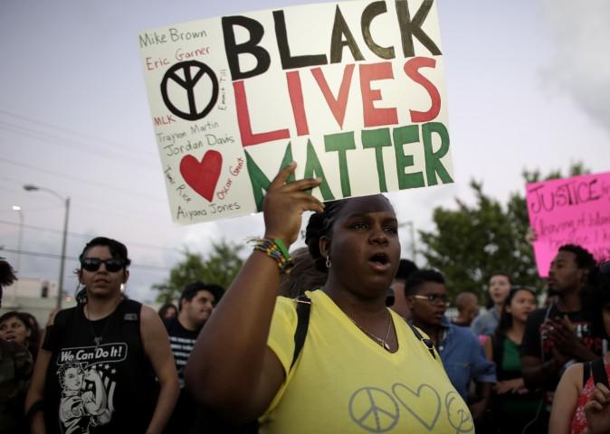 Democrats Acknowledge Black Lives Matter During Debate