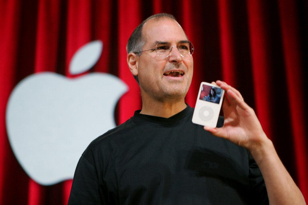 Steve Jobs’ Video Testimony Transfixes Courtroom