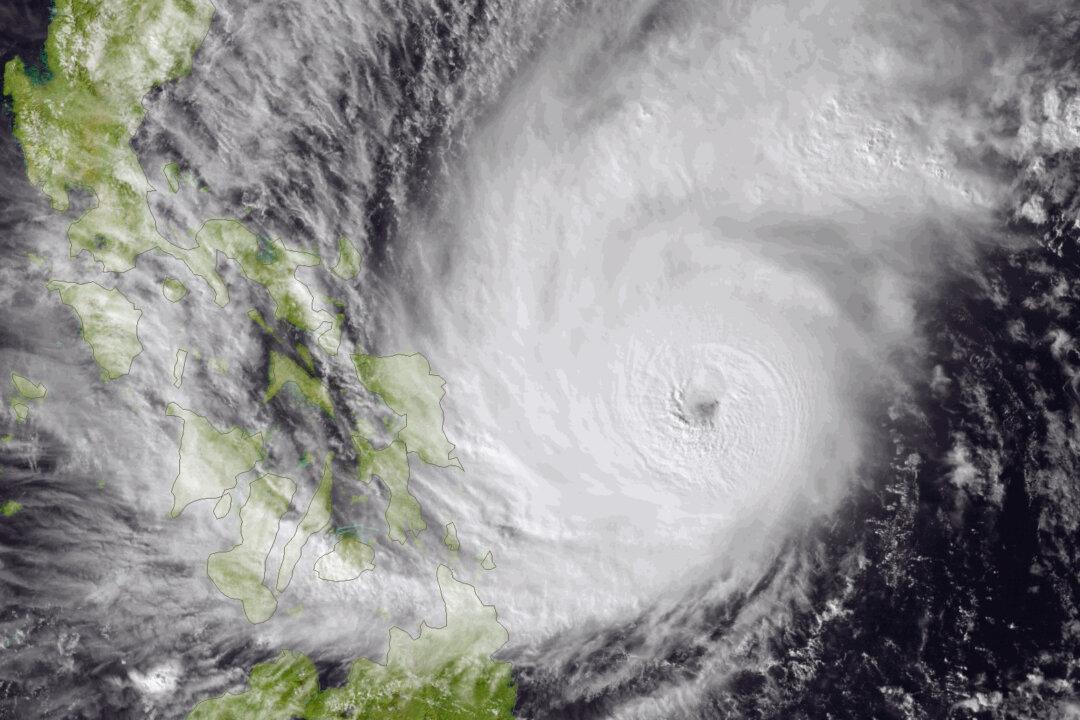 Powerful Typhoon Slams Into Eastern Philippines