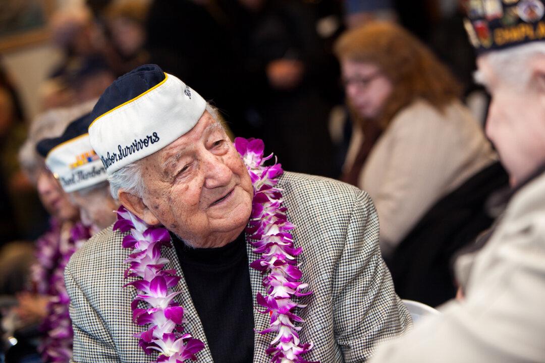 Pearl Harbor Anniversary: 93-Year-Old Veteran Inspires