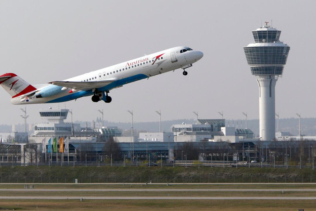 UN Panel Agrees to Ban Battery Shipments on Airliners