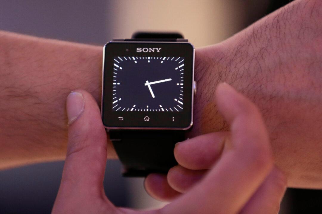 Top 15 Cool Gadgets Under $200 Every Man Would Love to Have