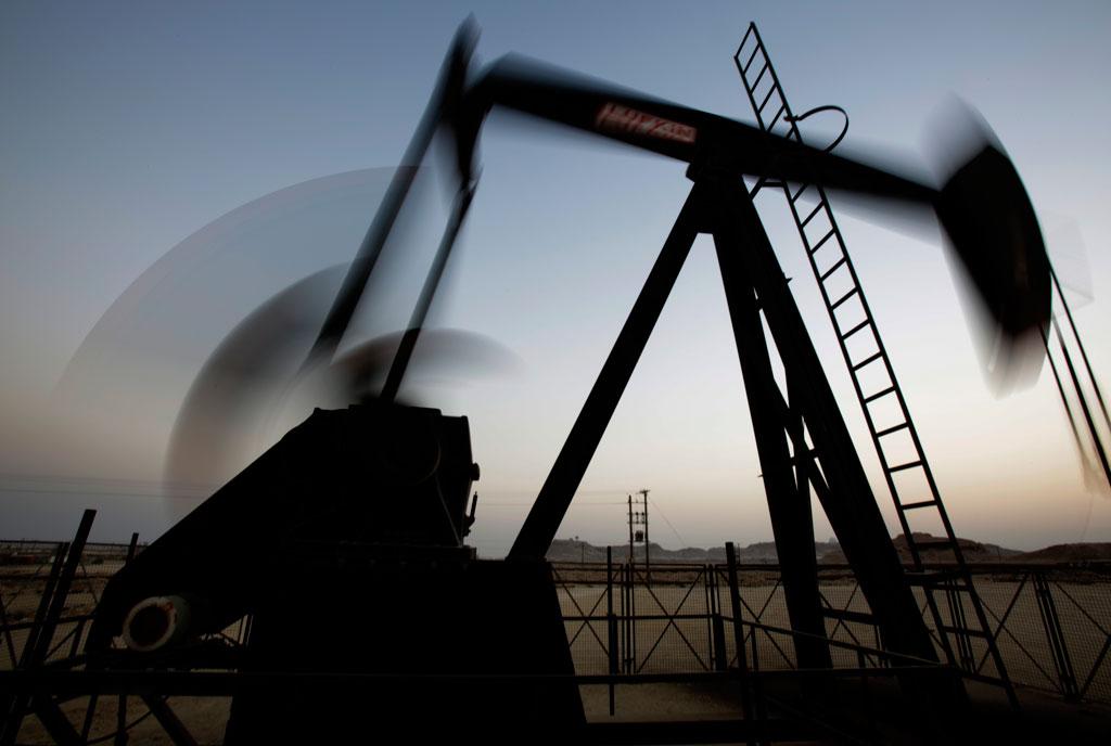 Oil Takes Another Dive on OPEC Report, US Supplies
