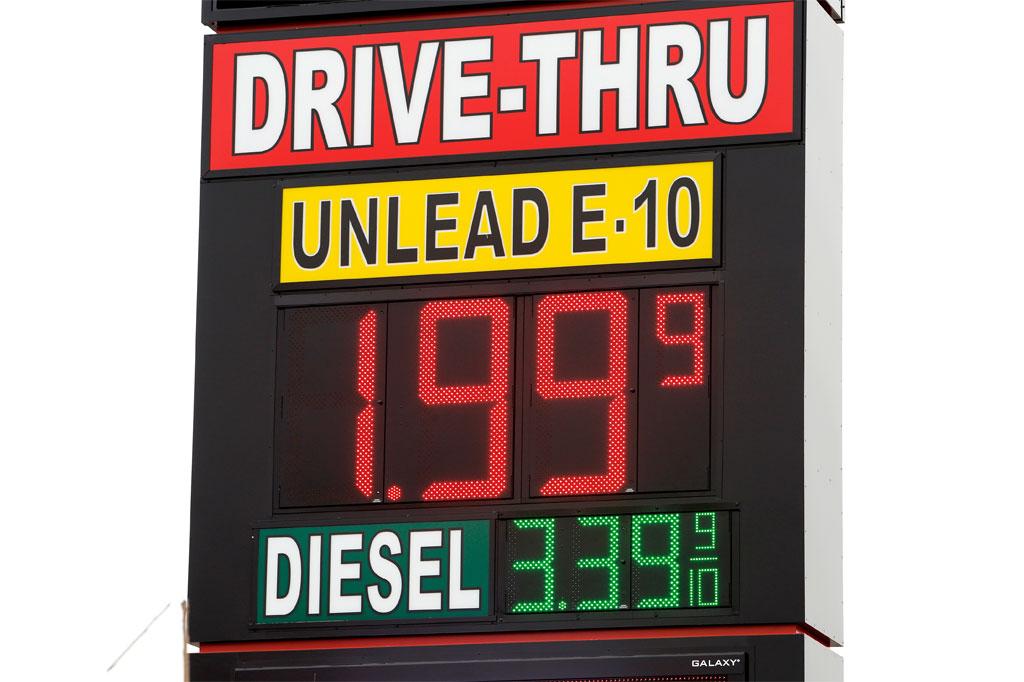 Oil Plunges Again, Reaches Recession-Level Depths