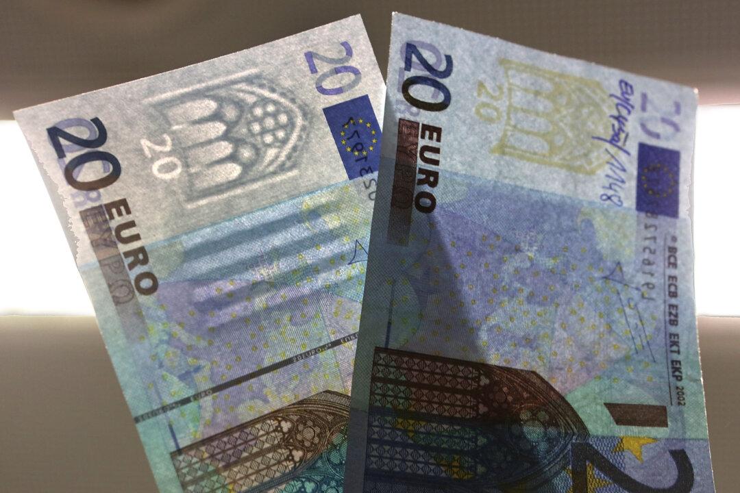 Italian Police Arrest 4 Chinese in Biggest Counterfeit Case Since Introduction of Euro
