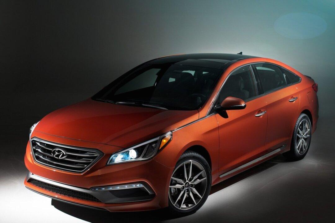 Hyundai Sonata 2.0T Forgoes Pomp for Pleasure