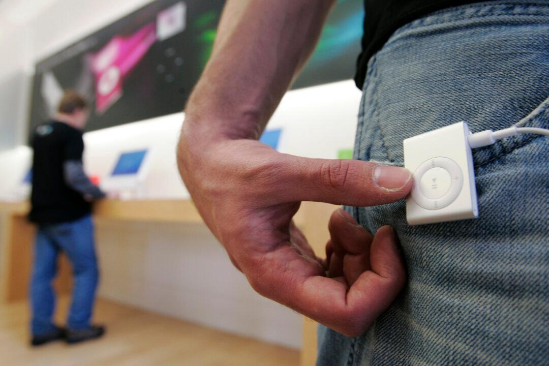 Apple Wins Class-Action iPod Lawsuit