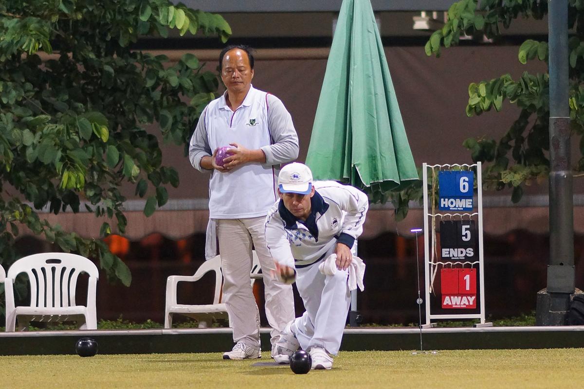 Herrington wins KO Singles