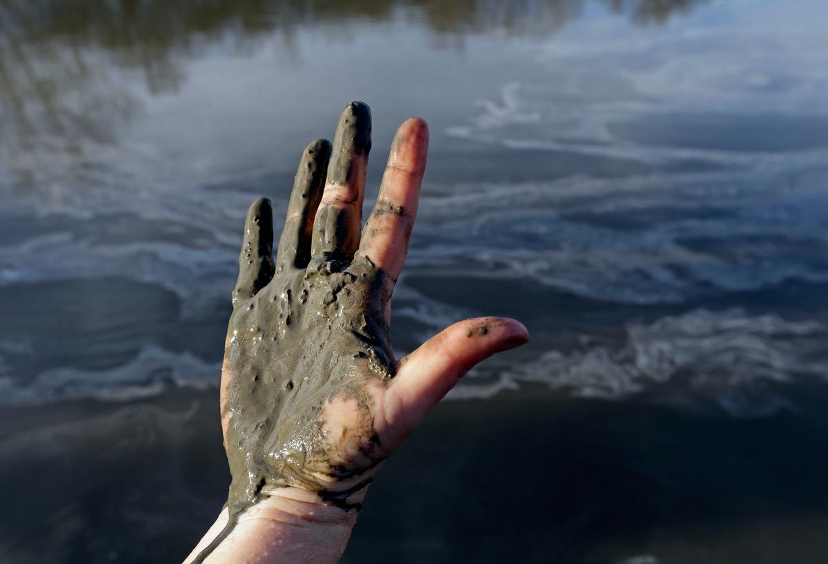 Coal Ash Considered Hazardous Waste by Environmentalists, Harmless by EPA