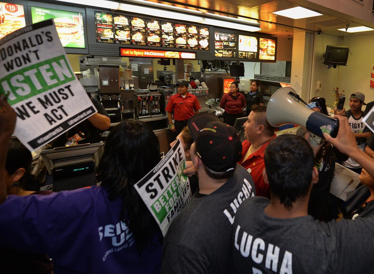 Complaints Target McDonalds in Unionization Fight